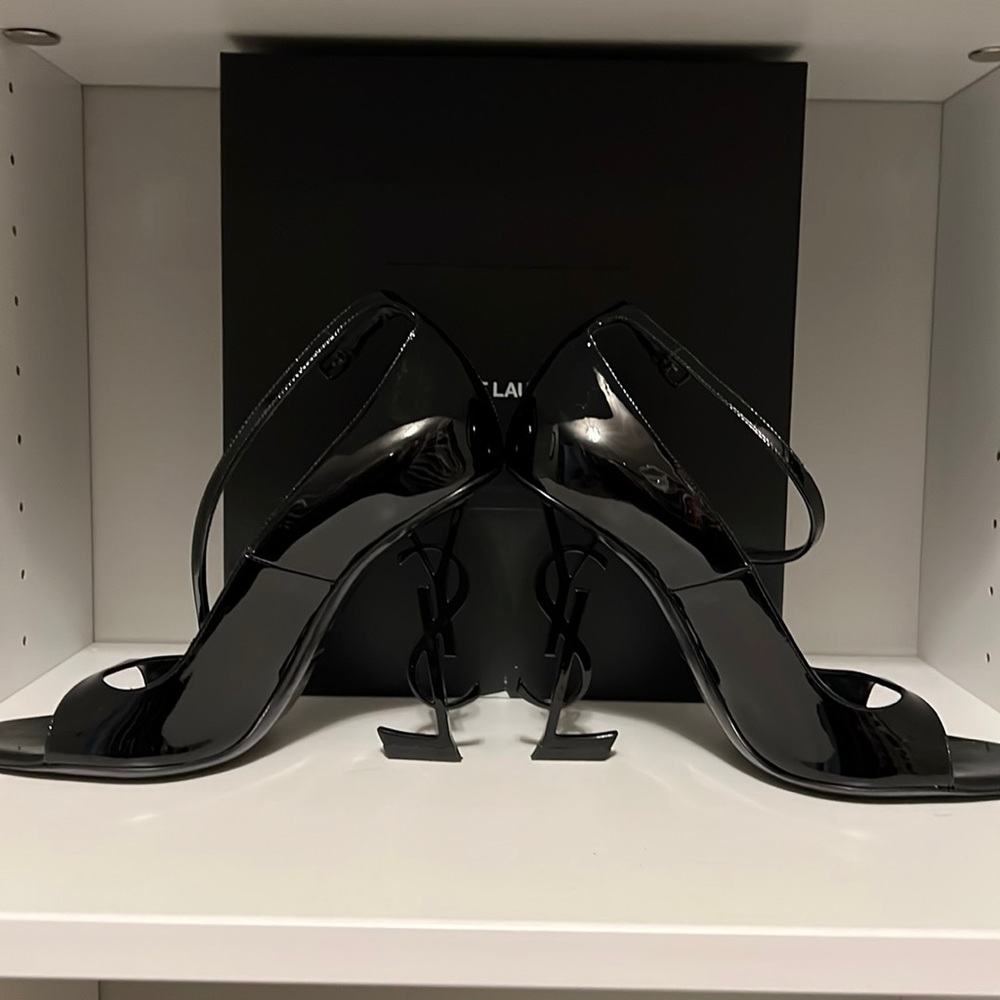 Saint Laurent size 39 pumps like new 🌹💘special - Picture 2 of 7